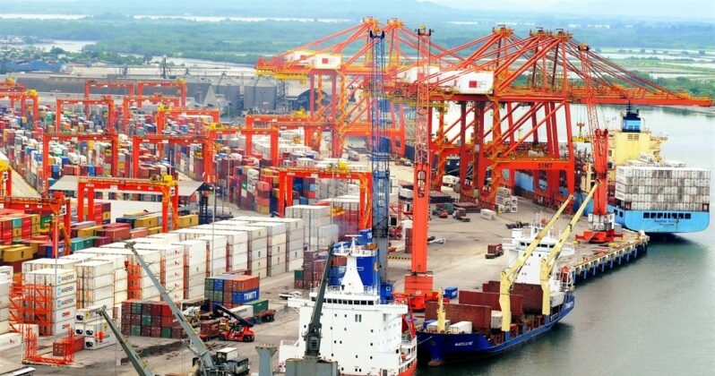Guayaquil port